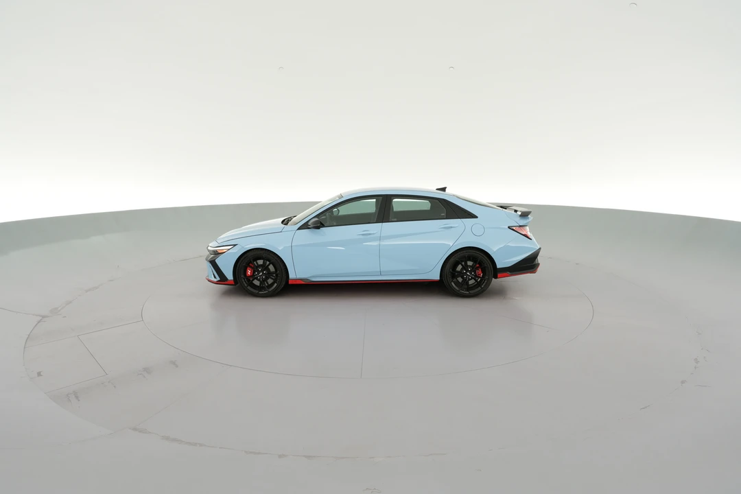 2025 Hyundai Elantra - Image 27 of 31