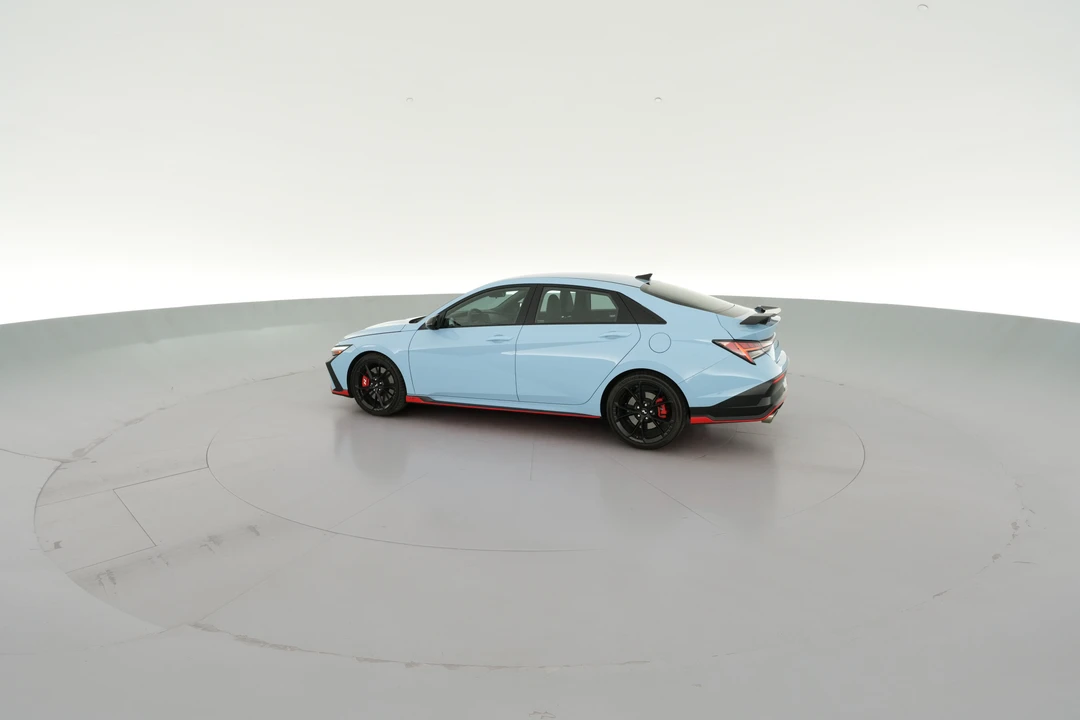 2025 Hyundai Elantra - Image 28 of 31