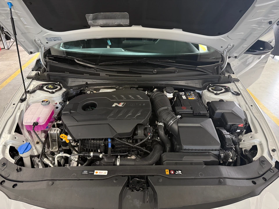 2025 Hyundai Elantra - Image 3 of 31