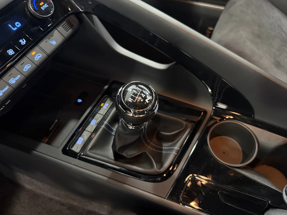 2025 Hyundai Elantra - Image 5 of 31