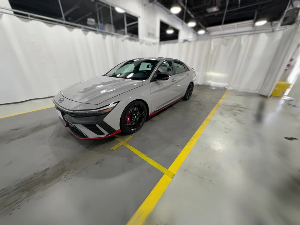 2025 Hyundai Elantra - Image 22 of 31