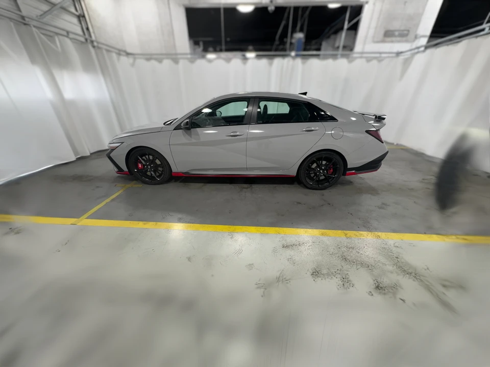 2025 Hyundai Elantra - Image 24 of 31