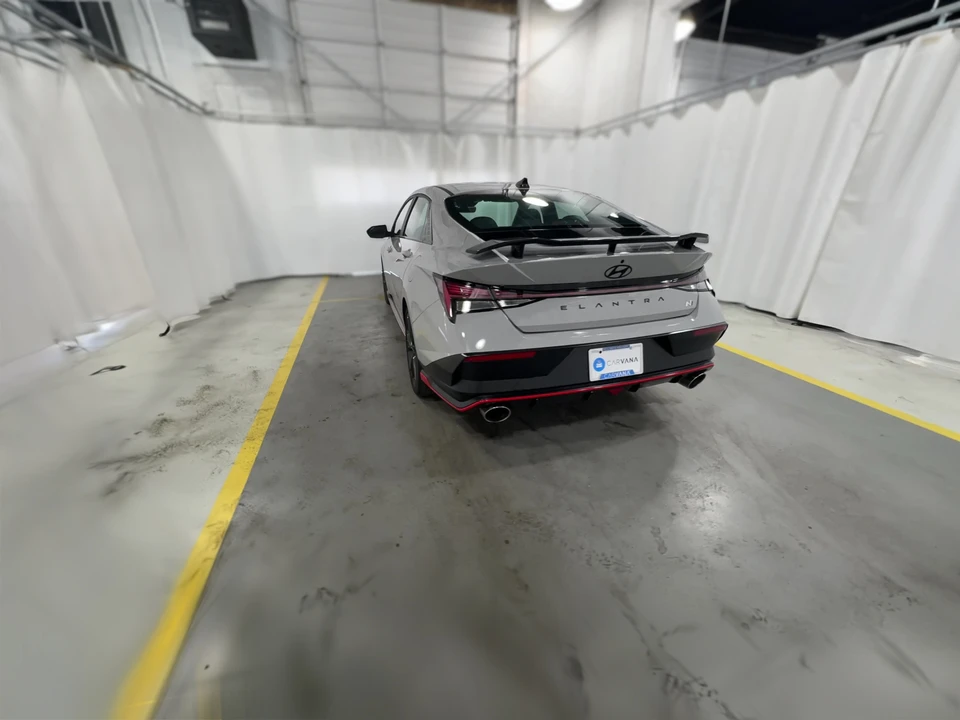 2025 Hyundai Elantra - Image 27 of 31