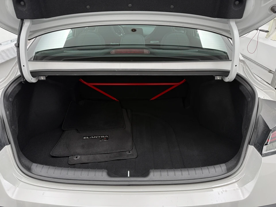 2025 Hyundai Elantra - Image 4 of 20