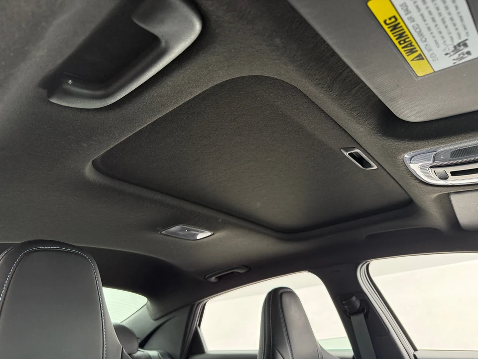 2025 Hyundai Elantra - Image 14 of 20
