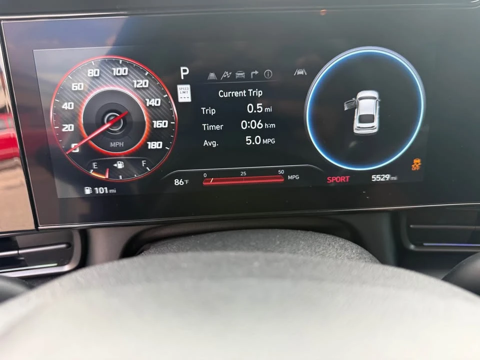 2025 Hyundai Elantra - Image 13 of 13