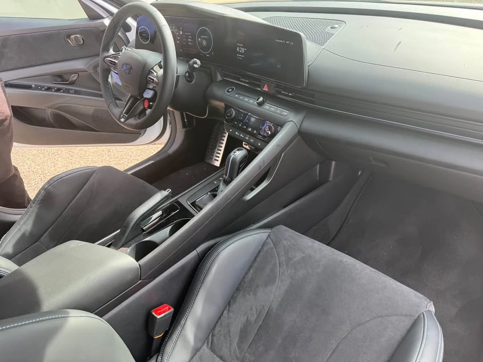 2025 Hyundai Elantra - Image 7 of 13