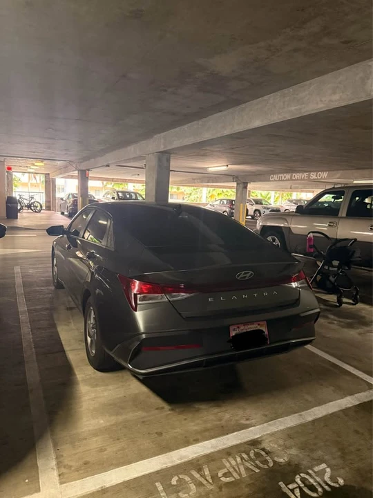 2025 Hyundai Elantra - Image 4 of 6