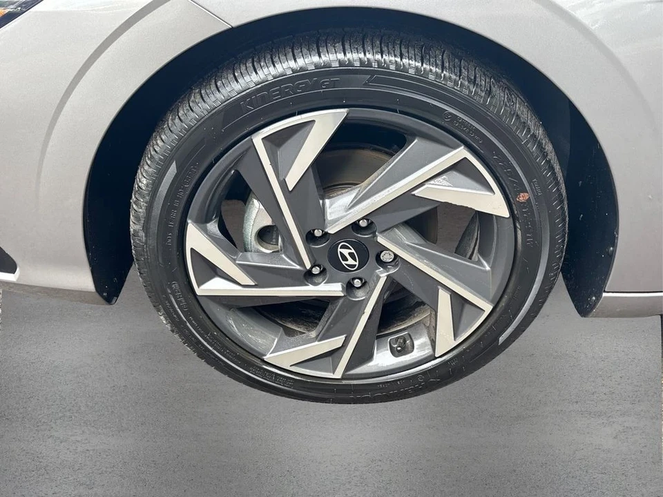 2025 Hyundai Elantra - Image 12 of 12
