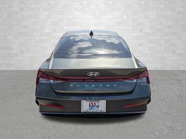 2025 Hyundai Elantra - Image 3 of 21