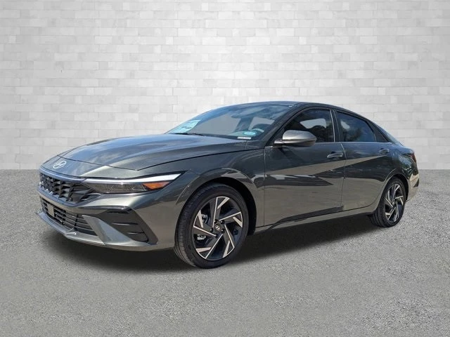 2025 Hyundai Elantra - Image 5 of 21
