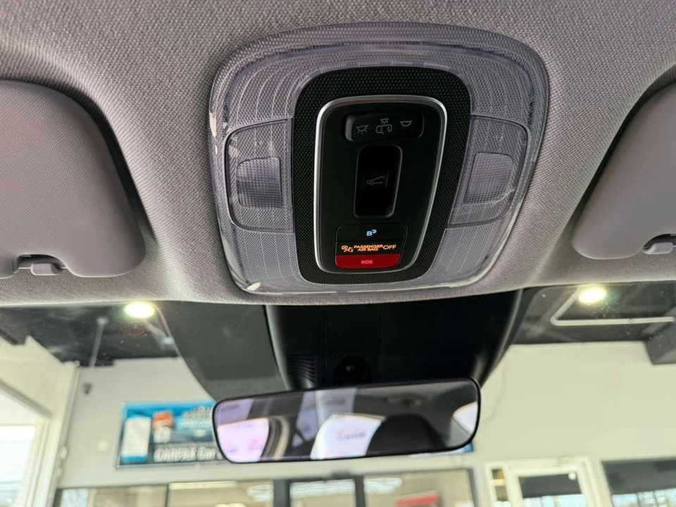 2025 Hyundai Elantra - Image 27 of 31