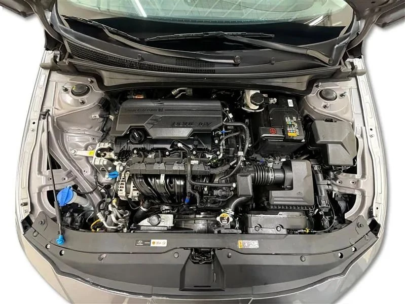 2025 Hyundai Elantra - Image 11 of 12