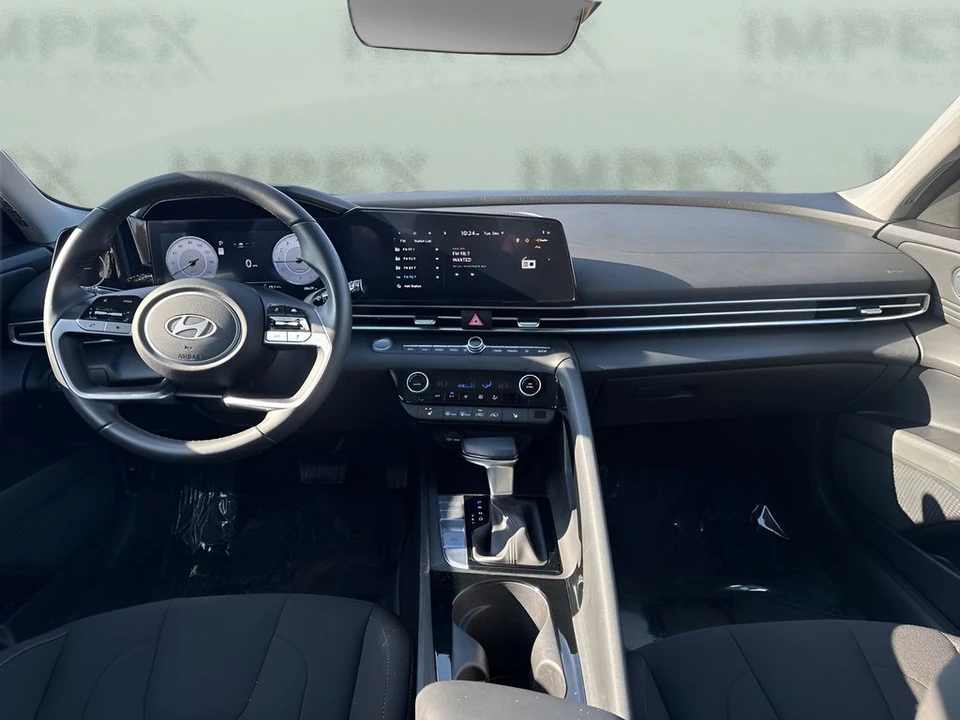 2025 Hyundai Elantra - Image 12 of 12