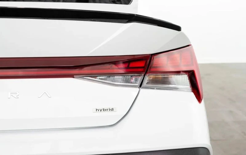 2025 Hyundai Elantra - Image 11 of 12