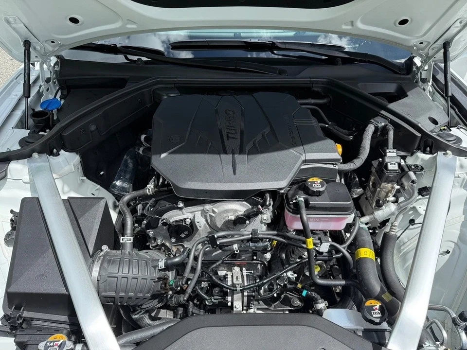 2025 Hyundai - Image 9 of 21