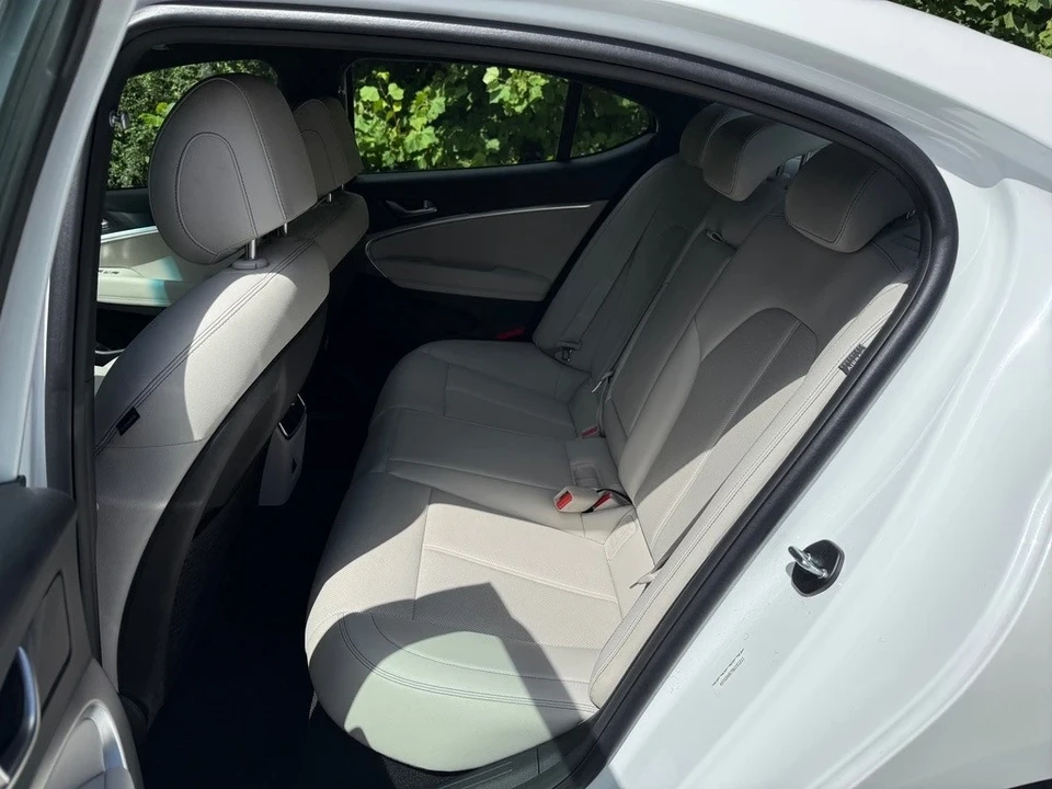 2025 Hyundai - Image 15 of 21