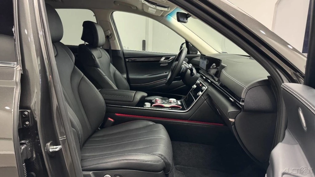 2025 Hyundai Genesis - Image 22 of 24