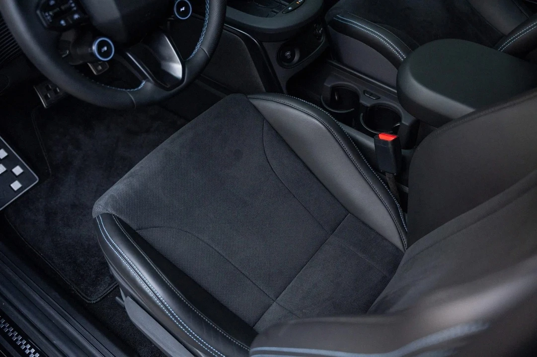 2025 Hyundai Ioniq 5 N - Image 14 of 28