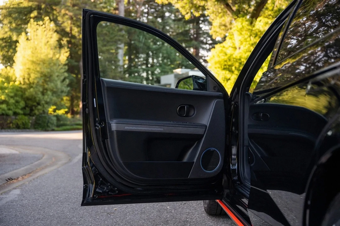 2025 Hyundai Ioniq 5 N - Image 11 of 28