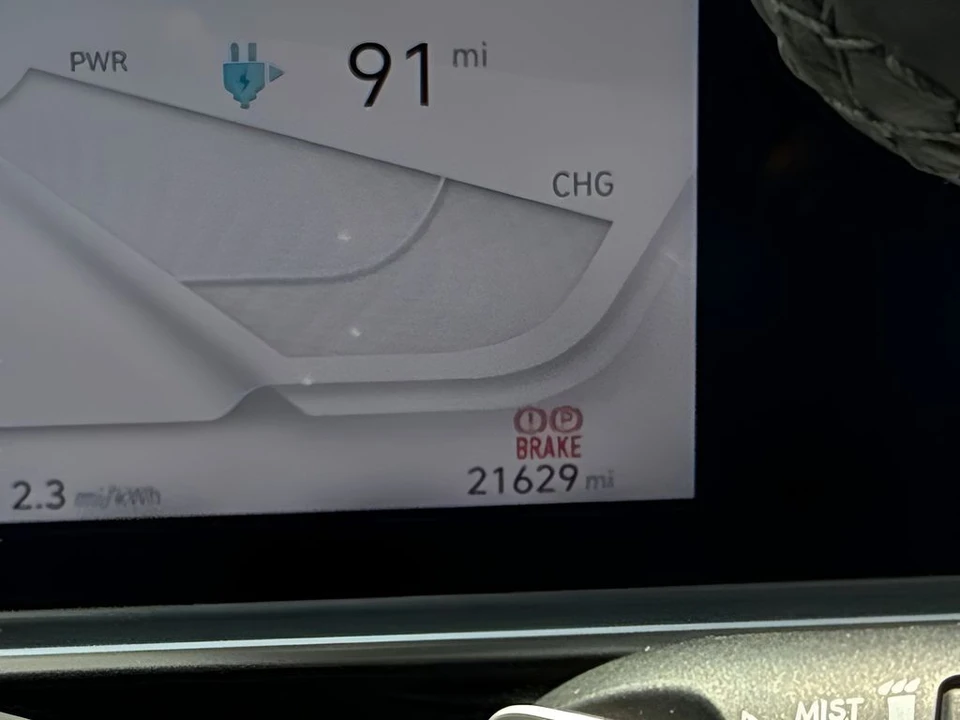 2025 Hyundai Ioniq 6 - Image 24 of 31