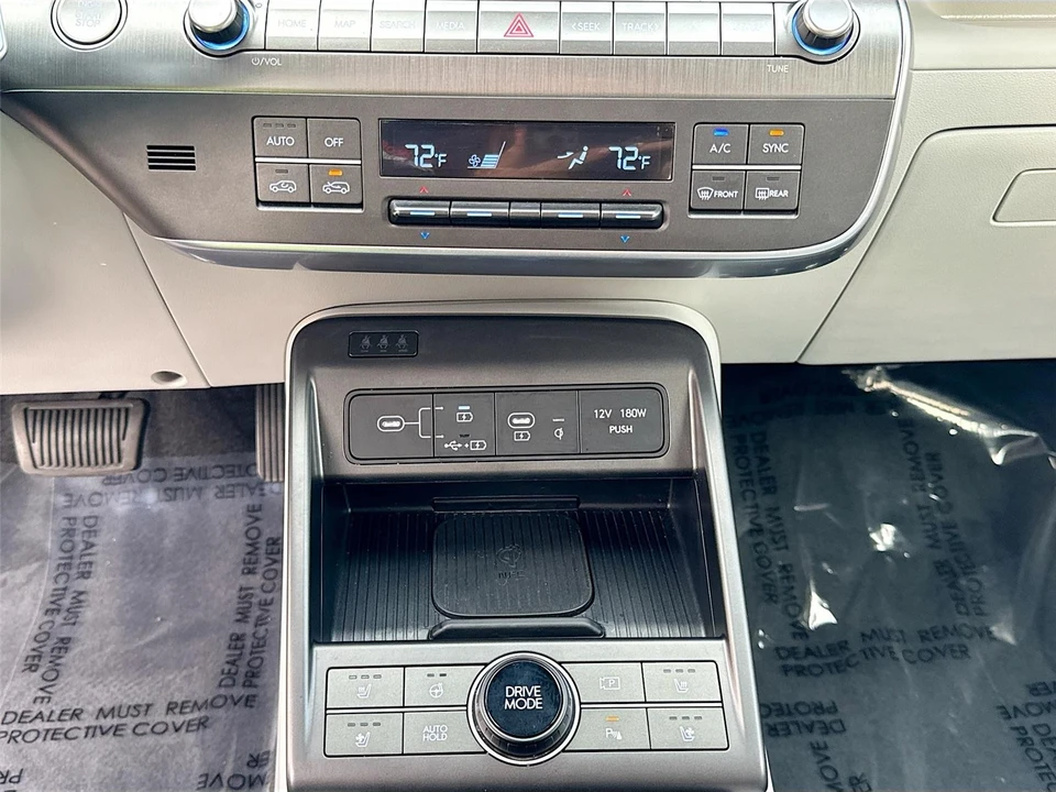 2025 Hyundai Kona - Image 15 of 21