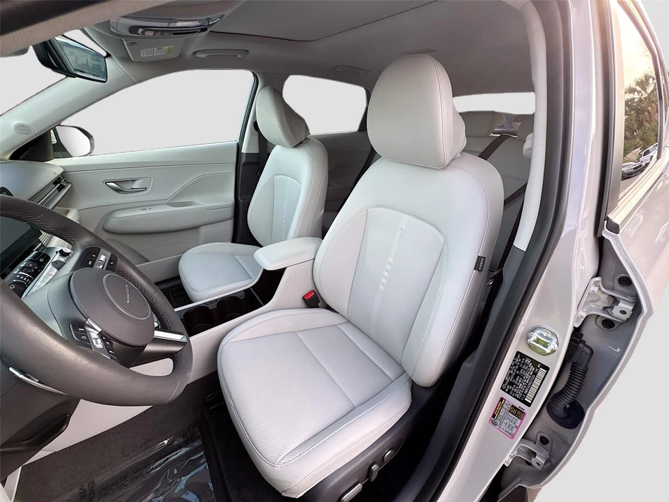 2025 Hyundai Kona - Image 19 of 21
