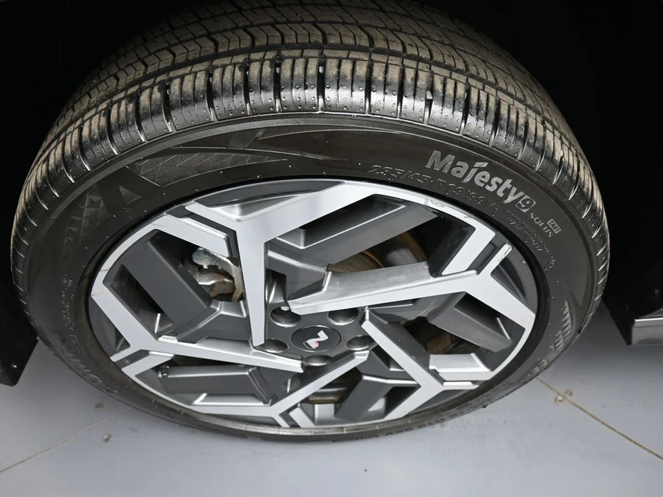 2025 Hyundai Kona - Image 14 of 21