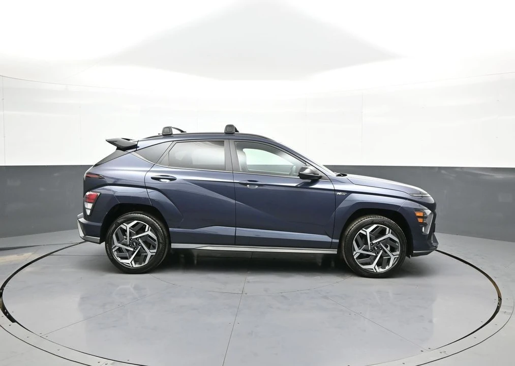 2025 Hyundai Kona - Image 5 of 21