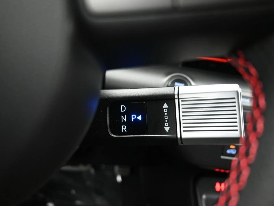 2025 Hyundai Kona - Image 18 of 21