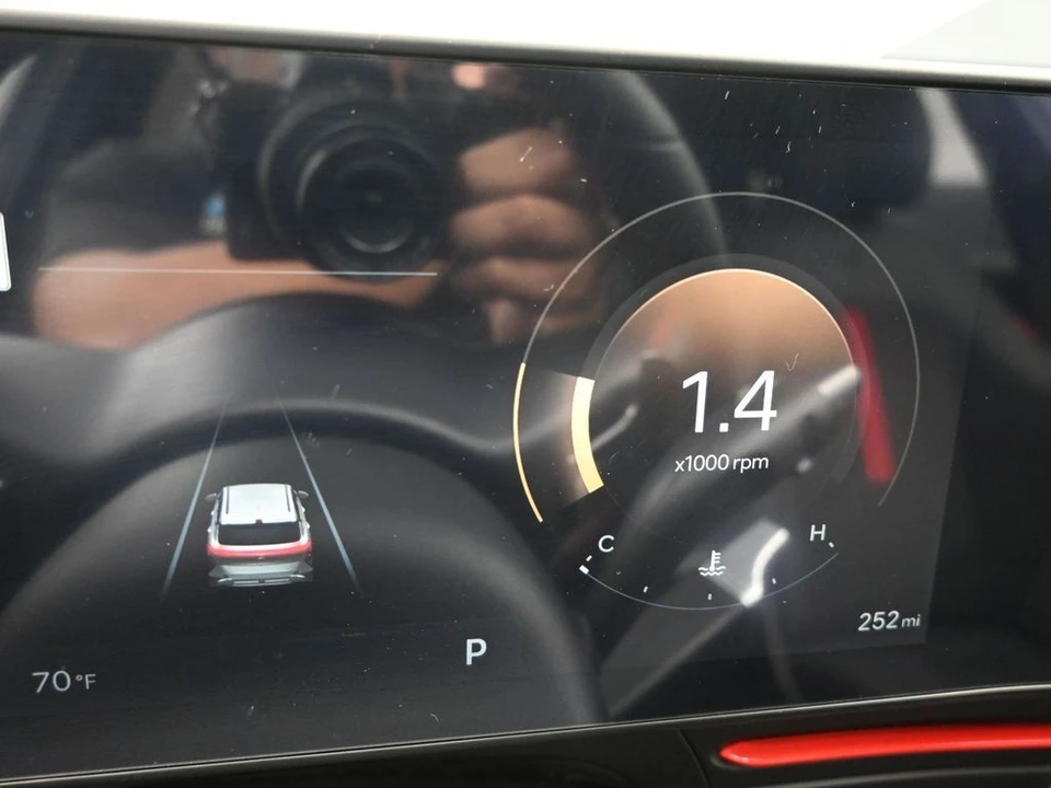 2025 Hyundai Kona - Image 16 of 21