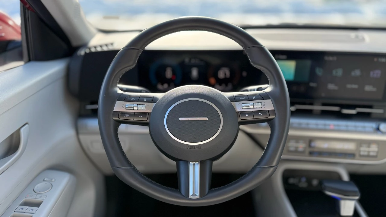 2025 Hyundai Kona - Image 14 of 21