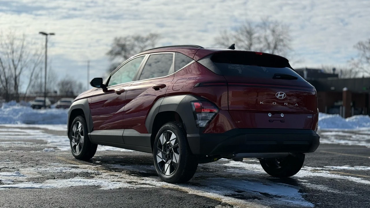 2025 Hyundai Kona - Image 5 of 21