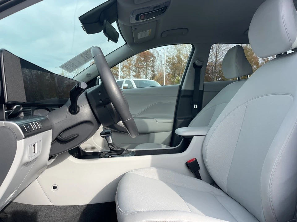 2025 Hyundai Kona - Image 11 of 12