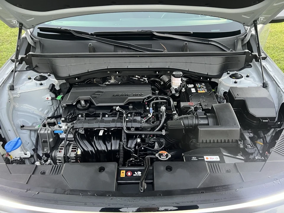 2025 Hyundai Kona - Image 15 of 16