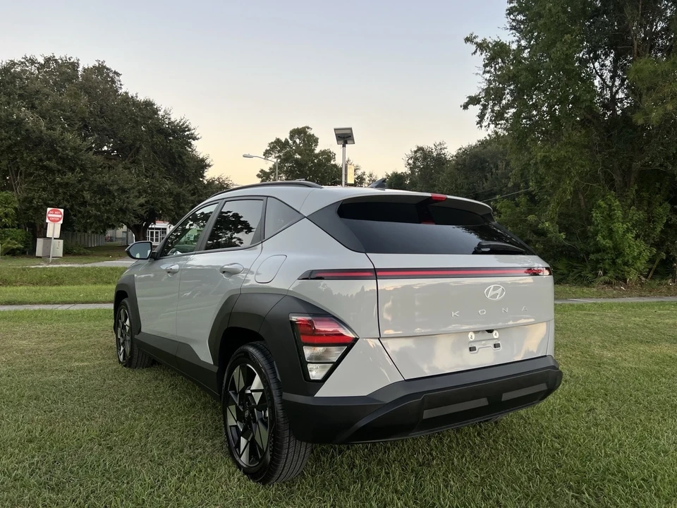 2025 Hyundai Kona - Image 4 of 16