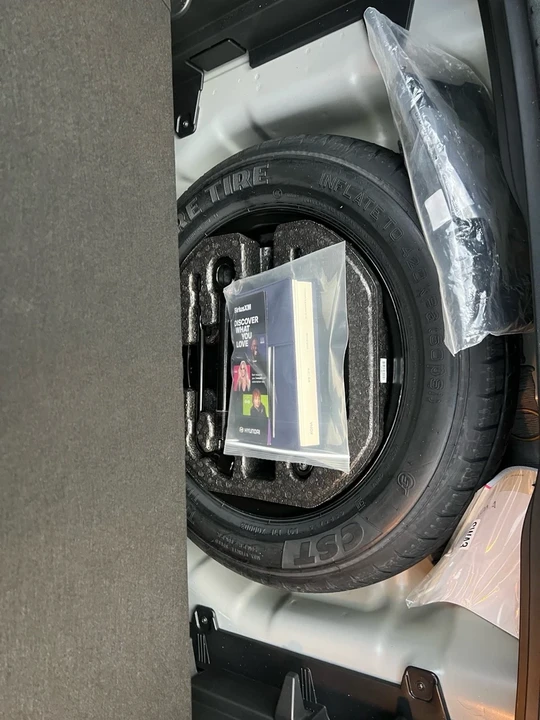 2025 Hyundai Kona - Image 10 of 16