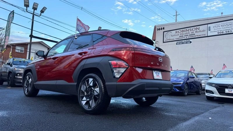 2025 Hyundai Kona - Image 8 of 12