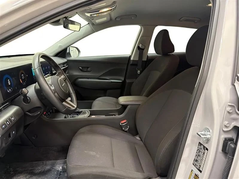 2025 Hyundai Kona - Image 9 of 12