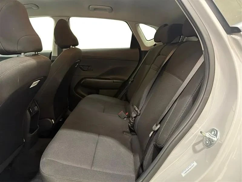 2025 Hyundai Kona - Image 10 of 12