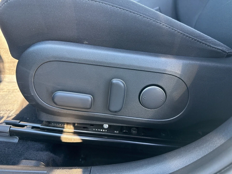 2025 Hyundai Kona - Image 10 of 12