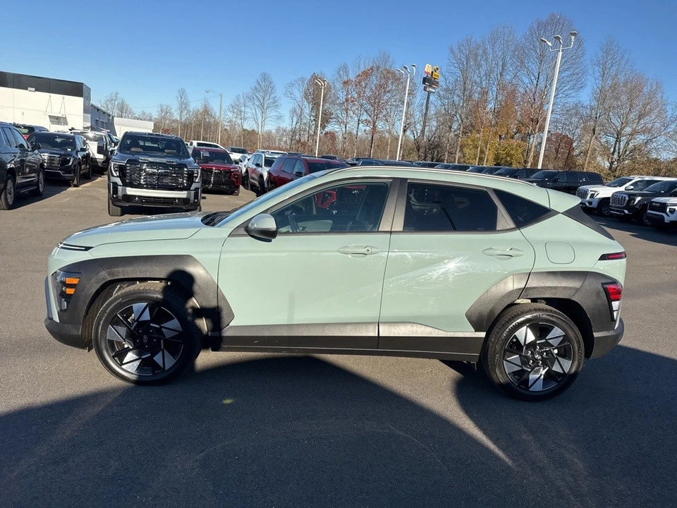 2025 Hyundai Kona - Image 2 of 12
