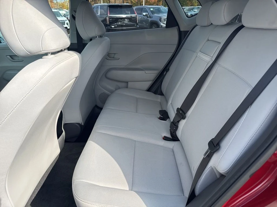 2025 Hyundai Kona - Image 12 of 21