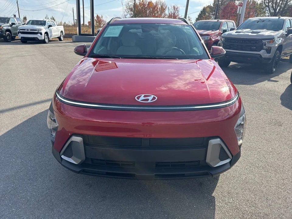 2025 Hyundai Kona - Image 8 of 21