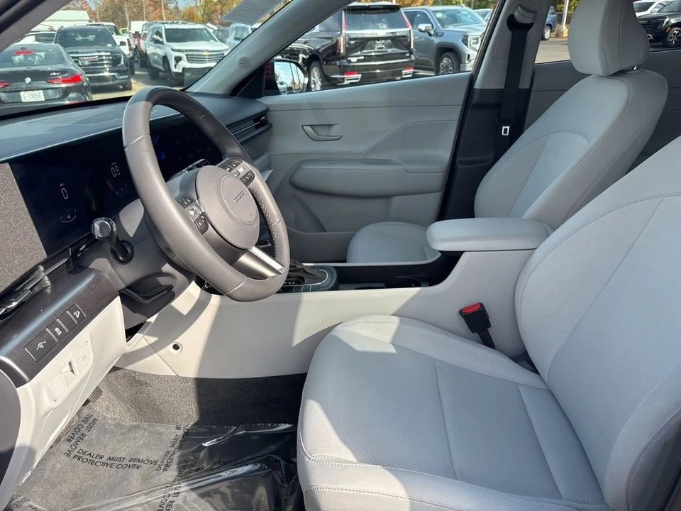 2025 Hyundai Kona - Image 9 of 12