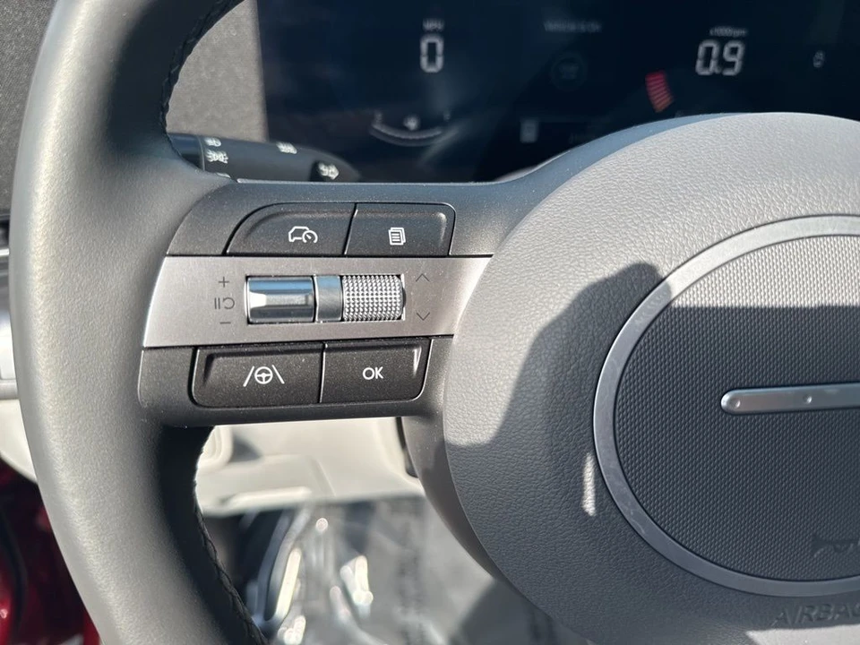 2025 Hyundai Kona - Image 15 of 21