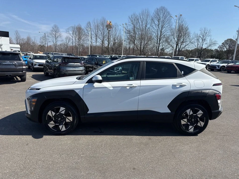 2025 Hyundai Kona - Image 2 of 21