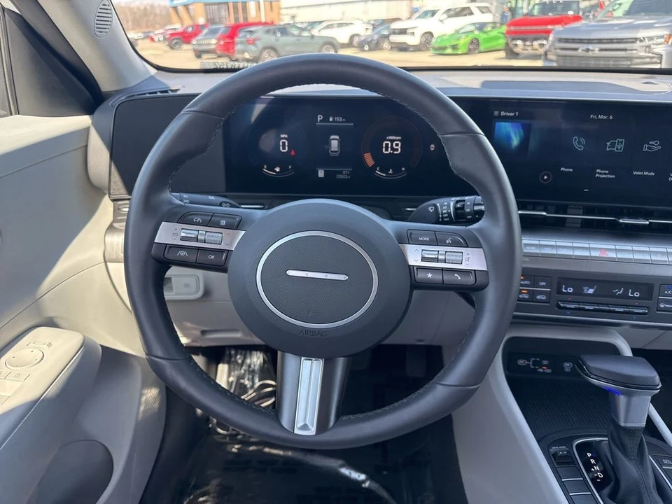 2025 Hyundai Kona - Image 14 of 21