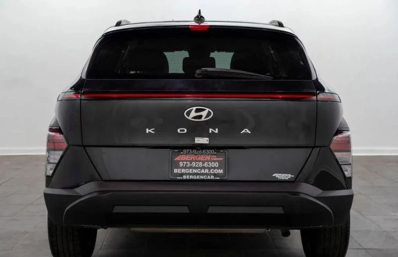 2025 Hyundai Kona - Image 10 of 12
