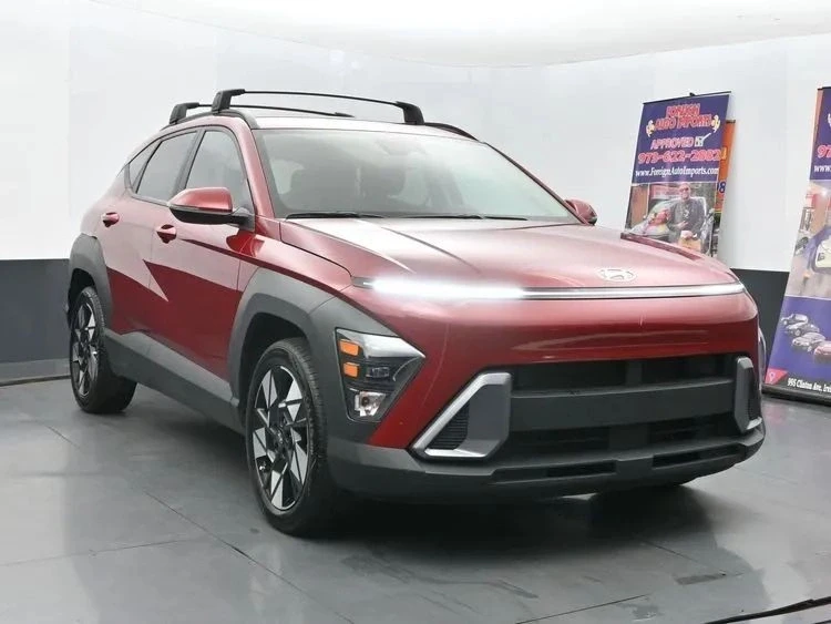 2025 Hyundai Kona - Image 2 of 12